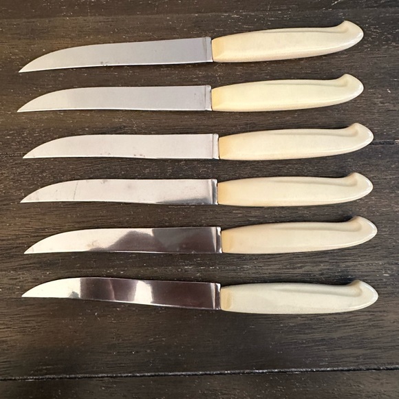 Vintage MCM set 6 Camillus Steak Knives made in America cream handle wood Case - Picture 3 of 6